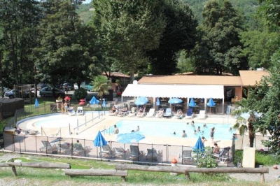 Bord de rivière 'Camping les sables' en Ardeche