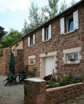 Gîte rural 'Domainedejouani' à Villecomtal