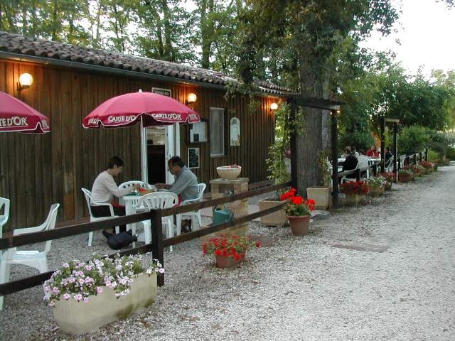 Camping 'Camping de la vallée de gardeleau' à Serignac peboudou