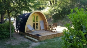 Camping 'Les Berges du Doux' à Colombier le vieux