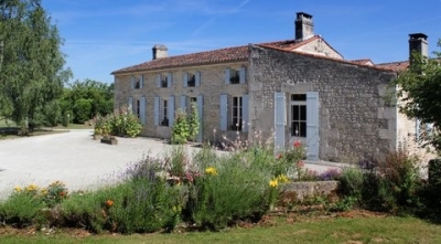 Chambre d'hôte 'Domaine le fragnaud' à Saintes