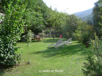 Gîte rural 'Le moulin des lucioles 3 gîes ruraux' à Castillon