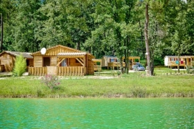 Camping 'Orpheo-negro' à Douville