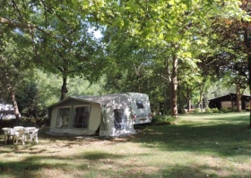 Camping 'Camping ruisseau du treil' à Larnagol