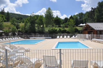 Camping et Location de chalets 'Camping La Pierre de L'Aigle' en Alpes de Haute Provence