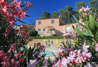 Studio / Appartement 'Villa nassalia' à Châteaudouble