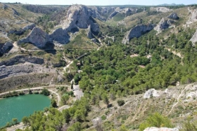 Camping 'La vallée heureuse' à Orgon