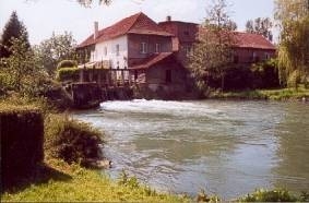 'Le moulin de fillievres' à Fillievres