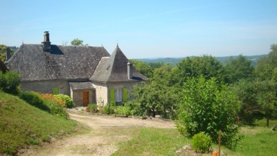 Pas de vis a vis,  en pleine nature. 'Maison de pays a saint martin la meanne' en Correze