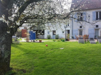 CHAMBRE FAMILIALE POUR PARENTS ET ENFANTS; 'Les jardins de la tuilerie' en Alsace